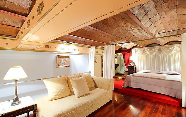 Plaza de Catalunya - Pso. de Gracia - Photo 10