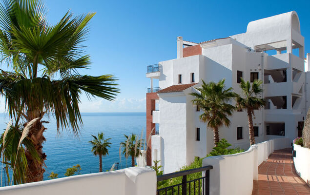 Lateral View - Photo 16